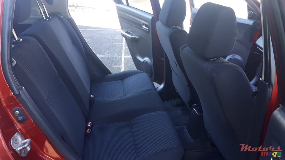 2007' Suzuki Swift photo #6