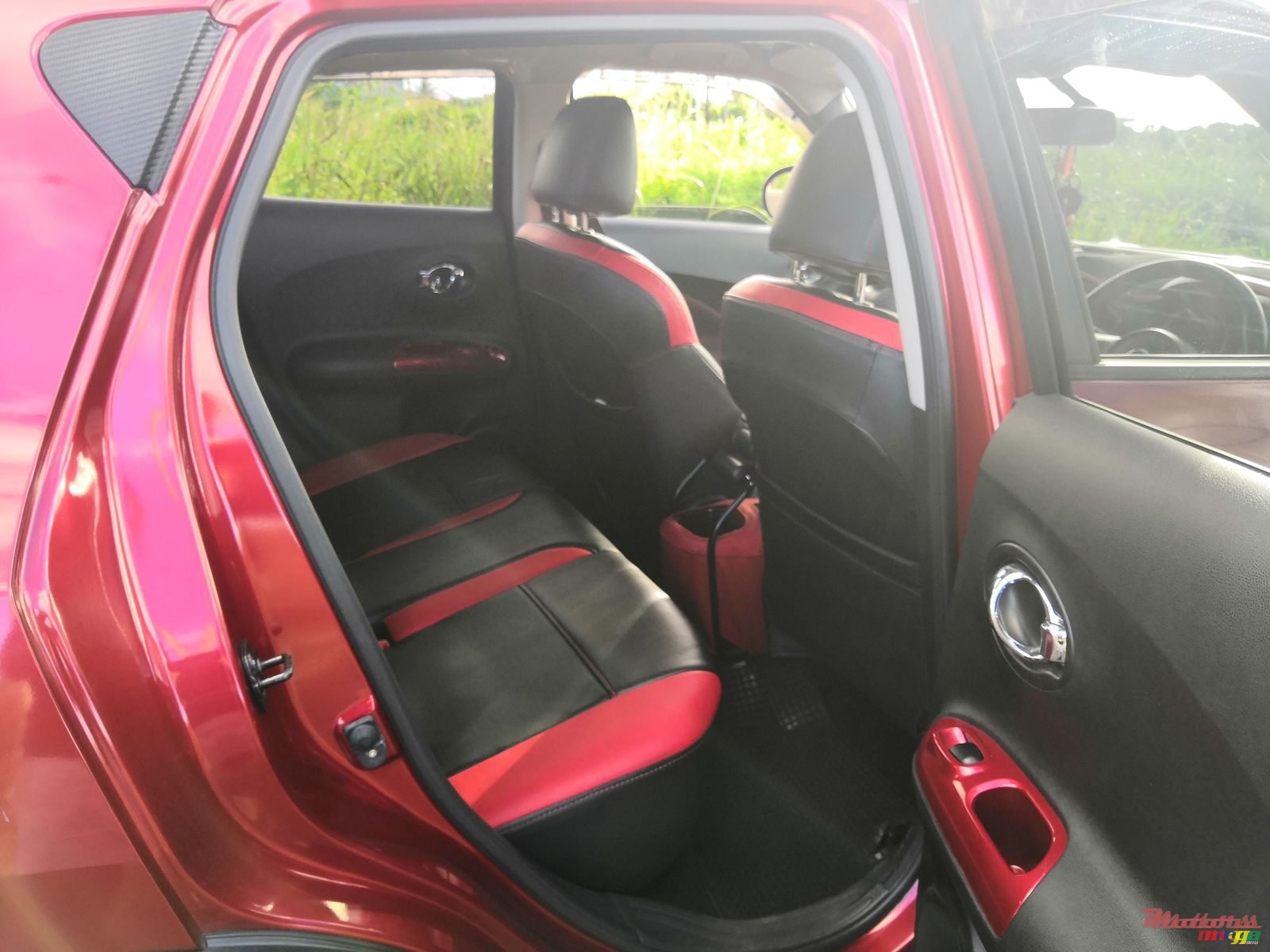 2012' Nissan Juke photo #3