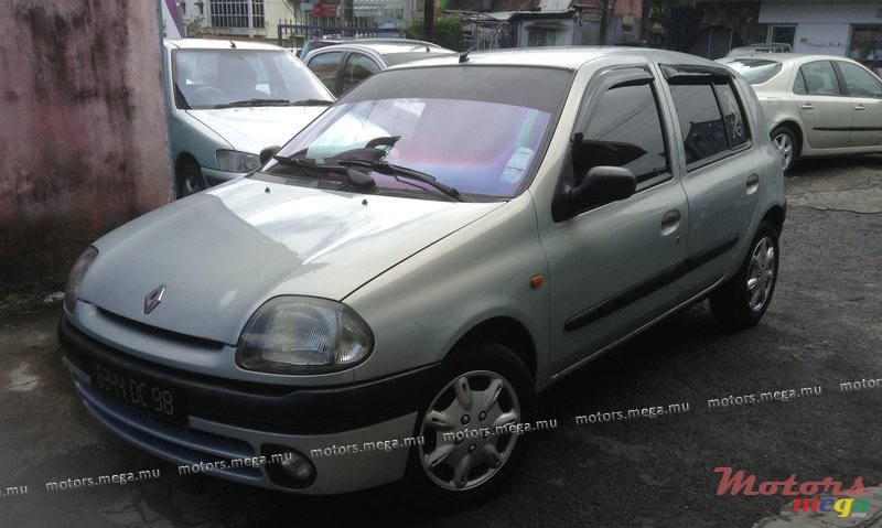 1998' Renault Clio photo #2