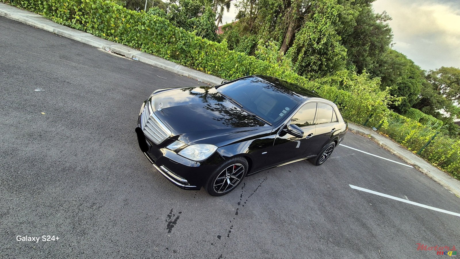 2010' Mercedes-Benz E 200 CGI photo #5