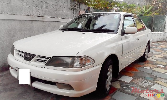 1999' Toyota Carina photo #1