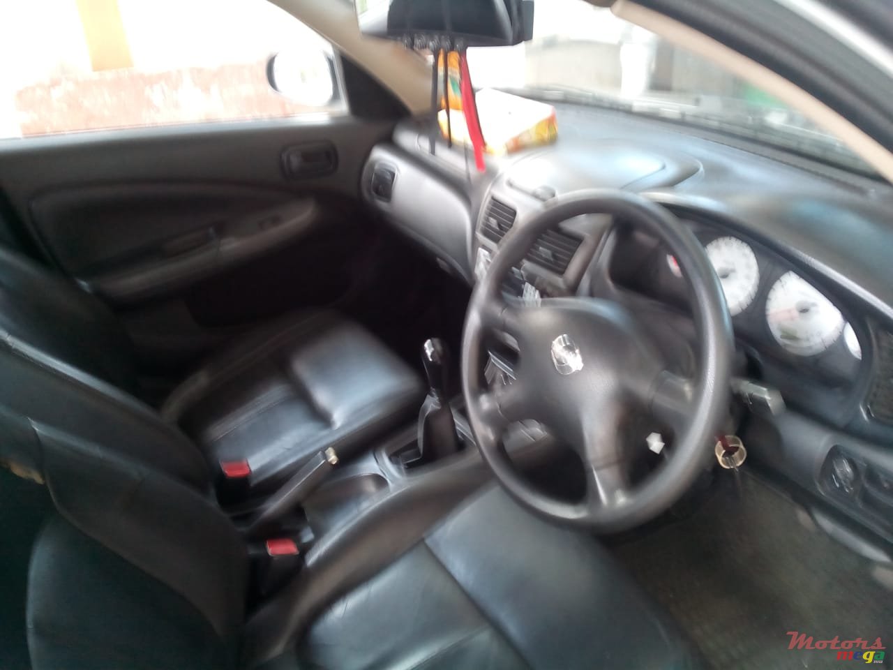 2005' Nissan Sunny N17 photo #1