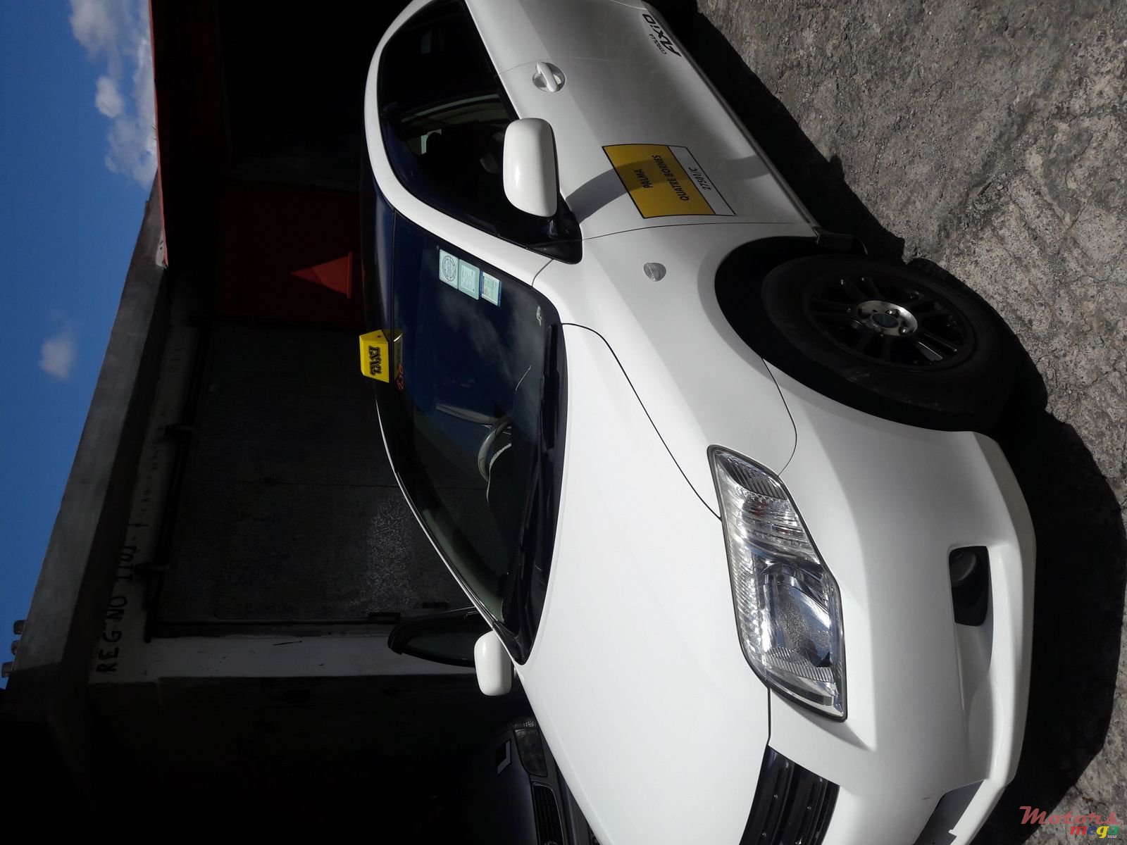 2007' Toyota Axio photo #1