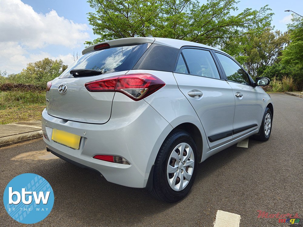 2017' Hyundai i20 photo #4