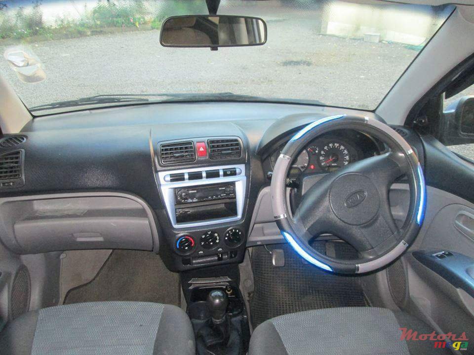 2005' Kia Picanto photo #5