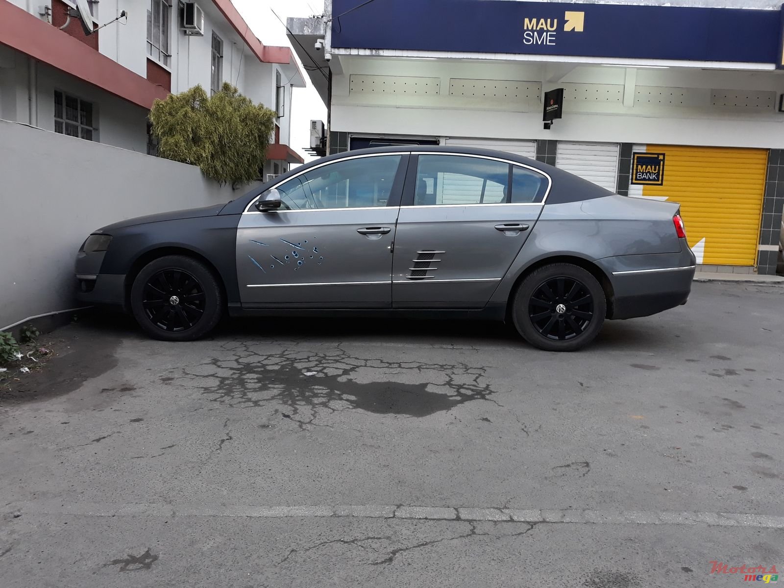 2006' Volkswagen Passat B6 photo #2