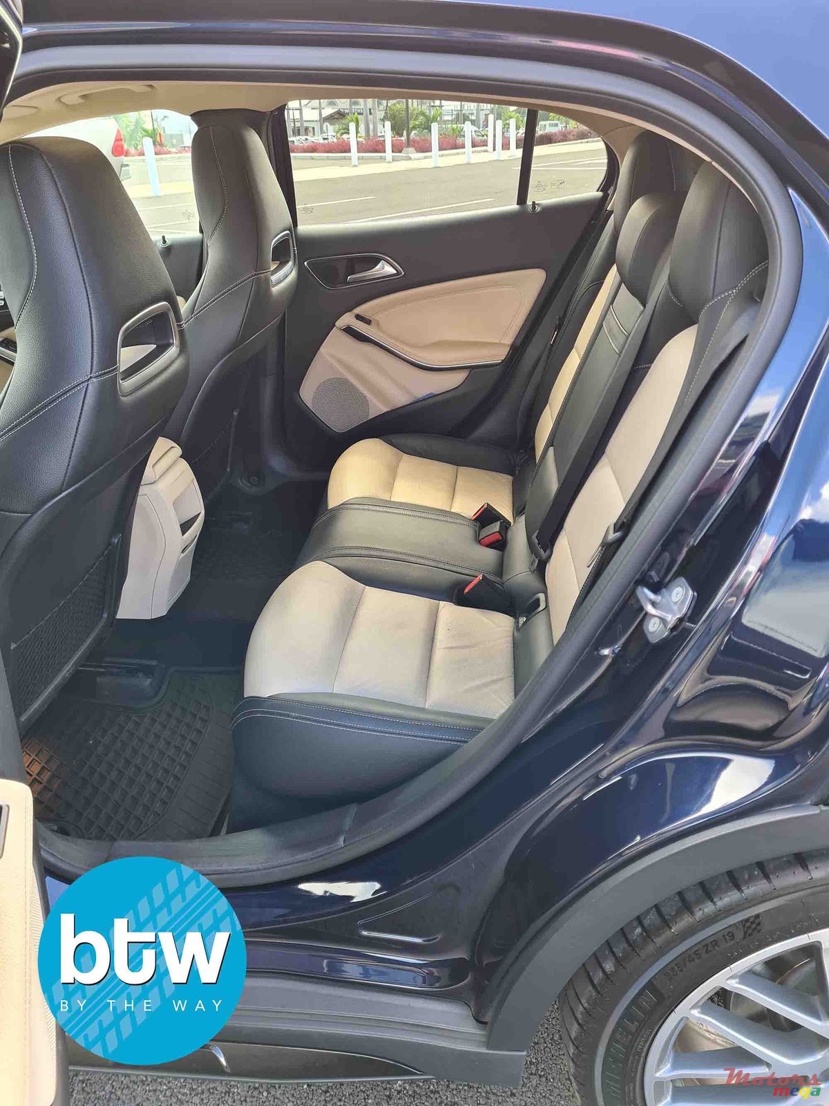 2018' Mercedes-Benz GLA-Class photo #3