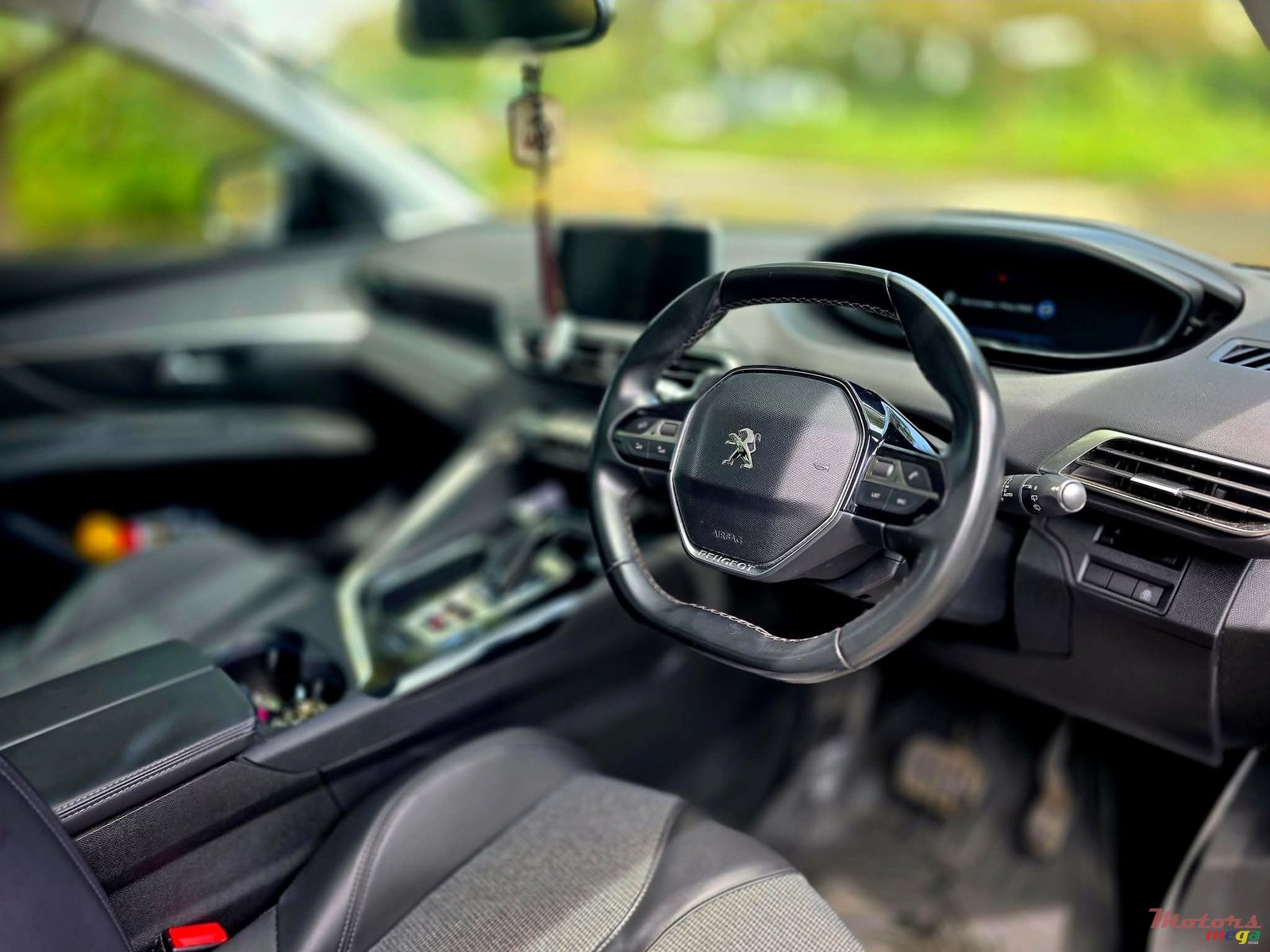 2018' Peugeot 3008 photo #6