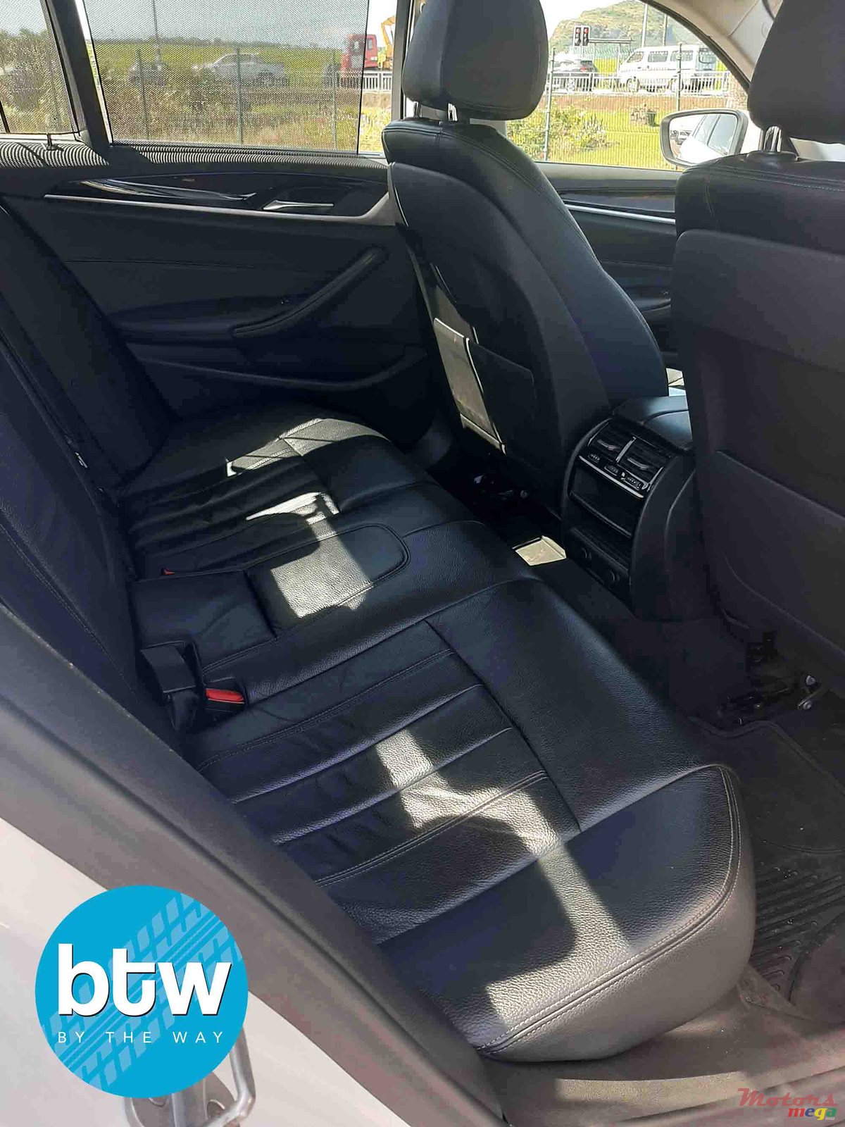 2017' BMW 520 photo #5