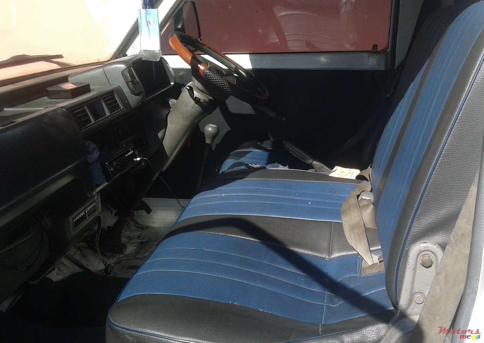 1994' Nissan photo #6