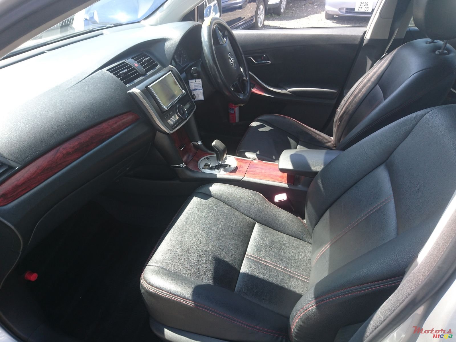 2010' Toyota Allion photo #5