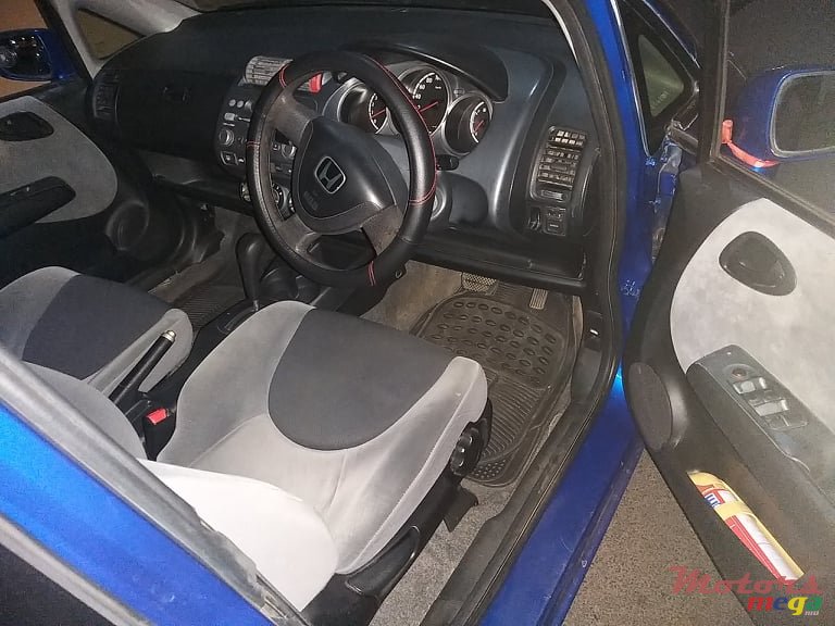 2002' Honda Fit GD1 photo #4