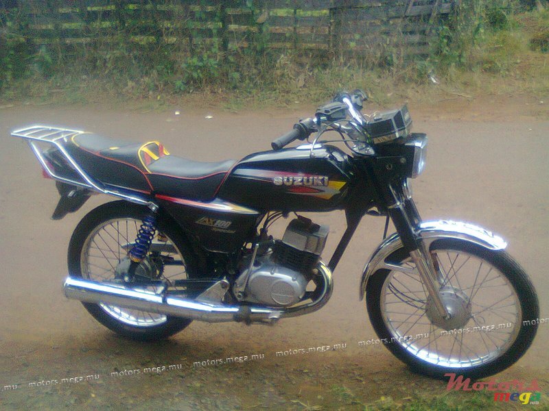 2011' Suzuki d'origine photo #2