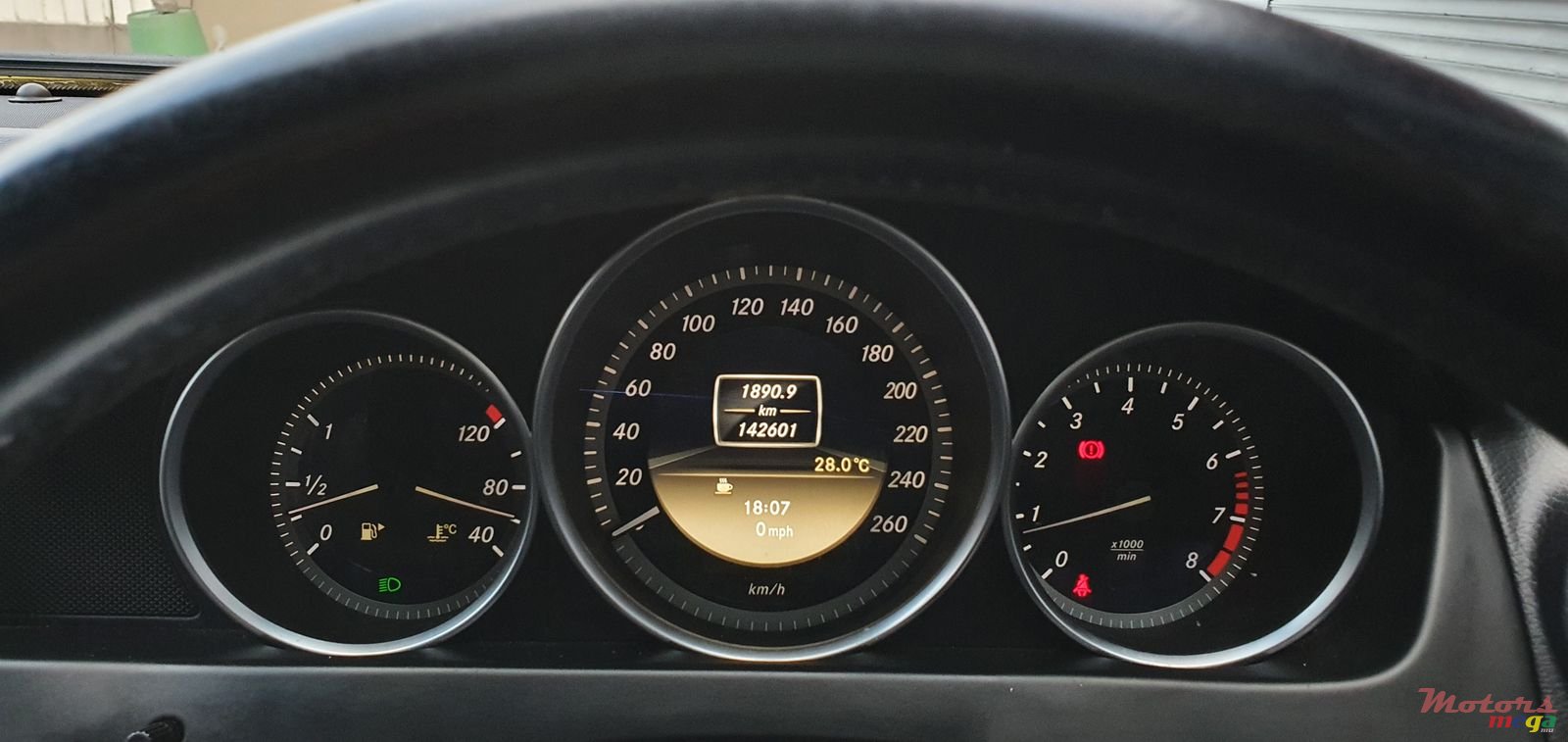 2012' Mercedes-Benz C-Class photo #2