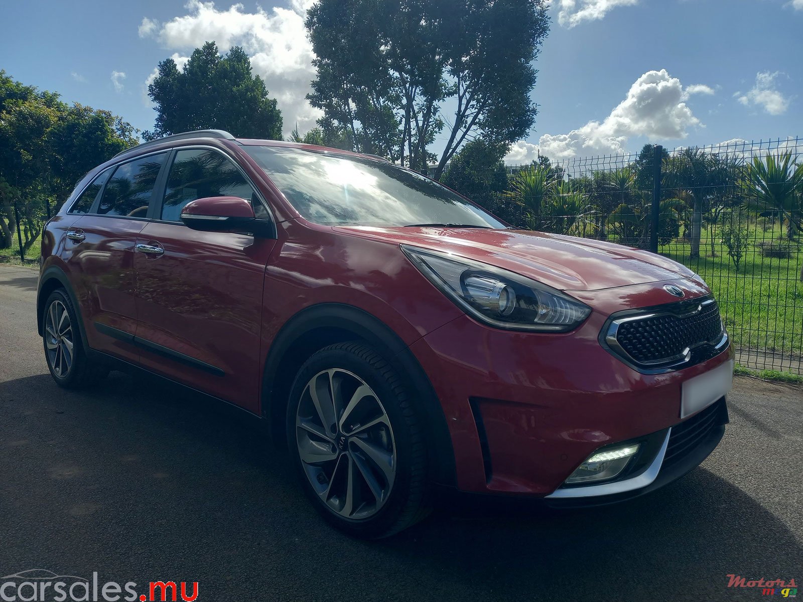 2019' Kia Niro 1.6 Hybrid photo #1