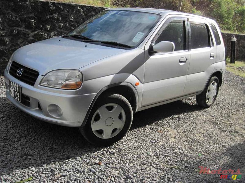 2003' Suzuki Swift photo #1