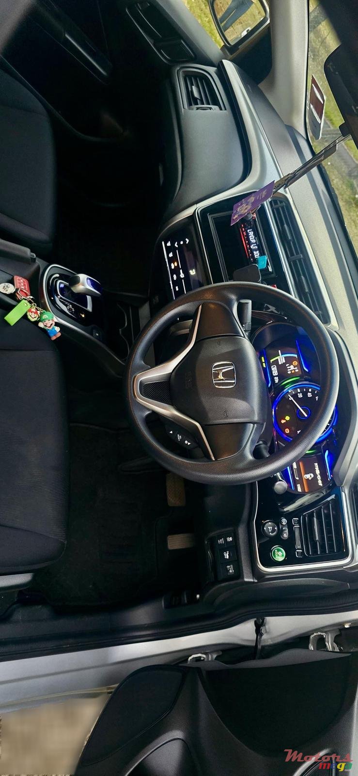 2015' Honda Grace photo #7