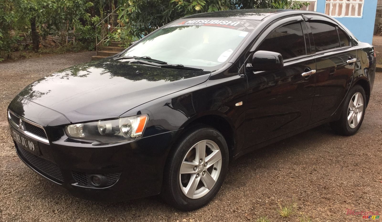 2009' Mitsubishi Lancer EX photo #2