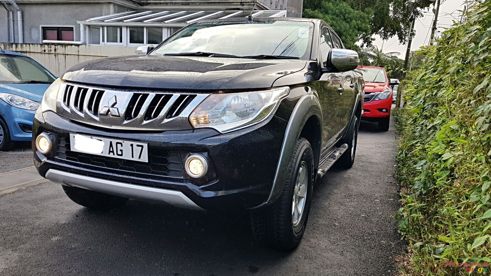 2017' Mitsubishi Automatic sportero 4*4 photo #3