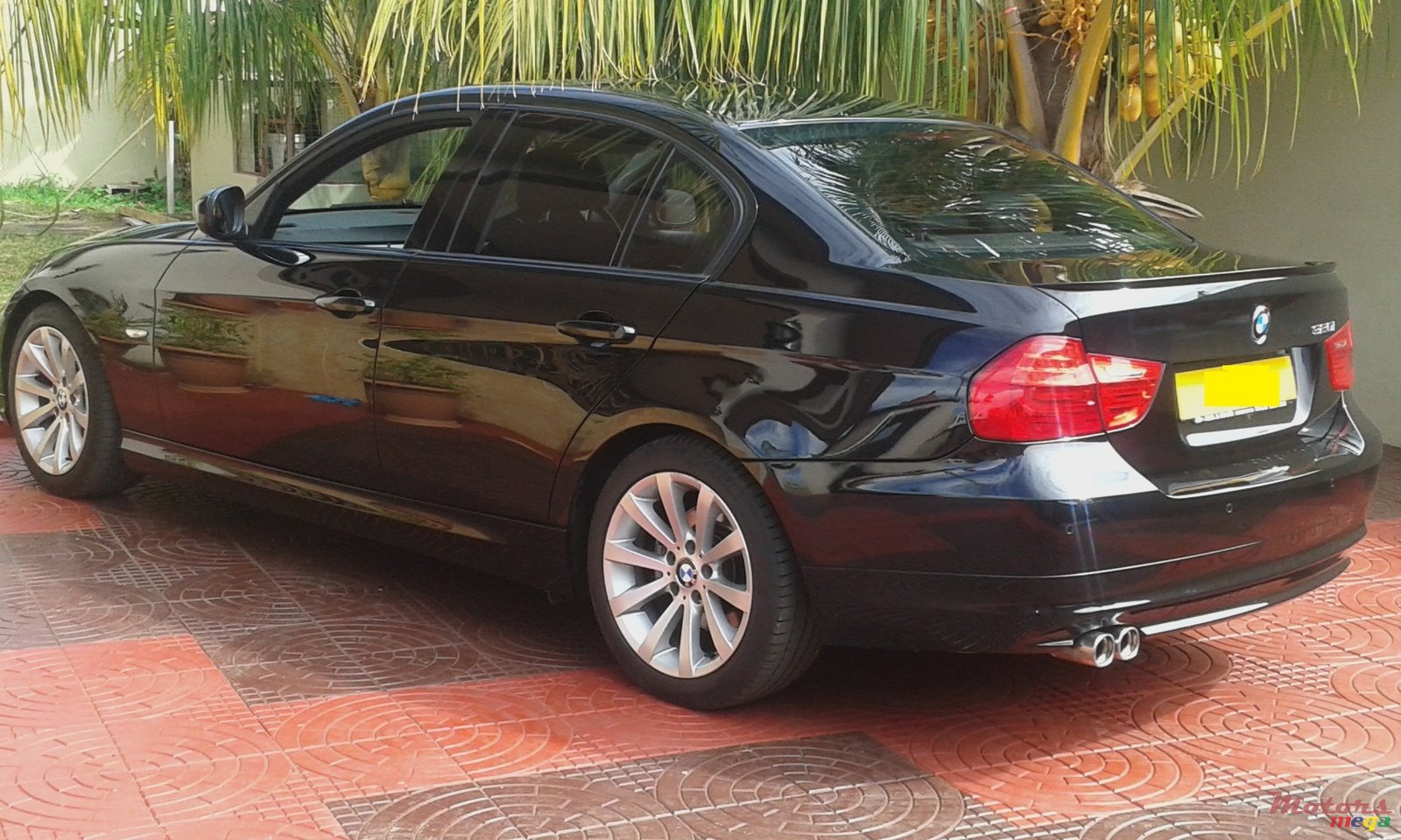 2008' BMW 320 photo #1