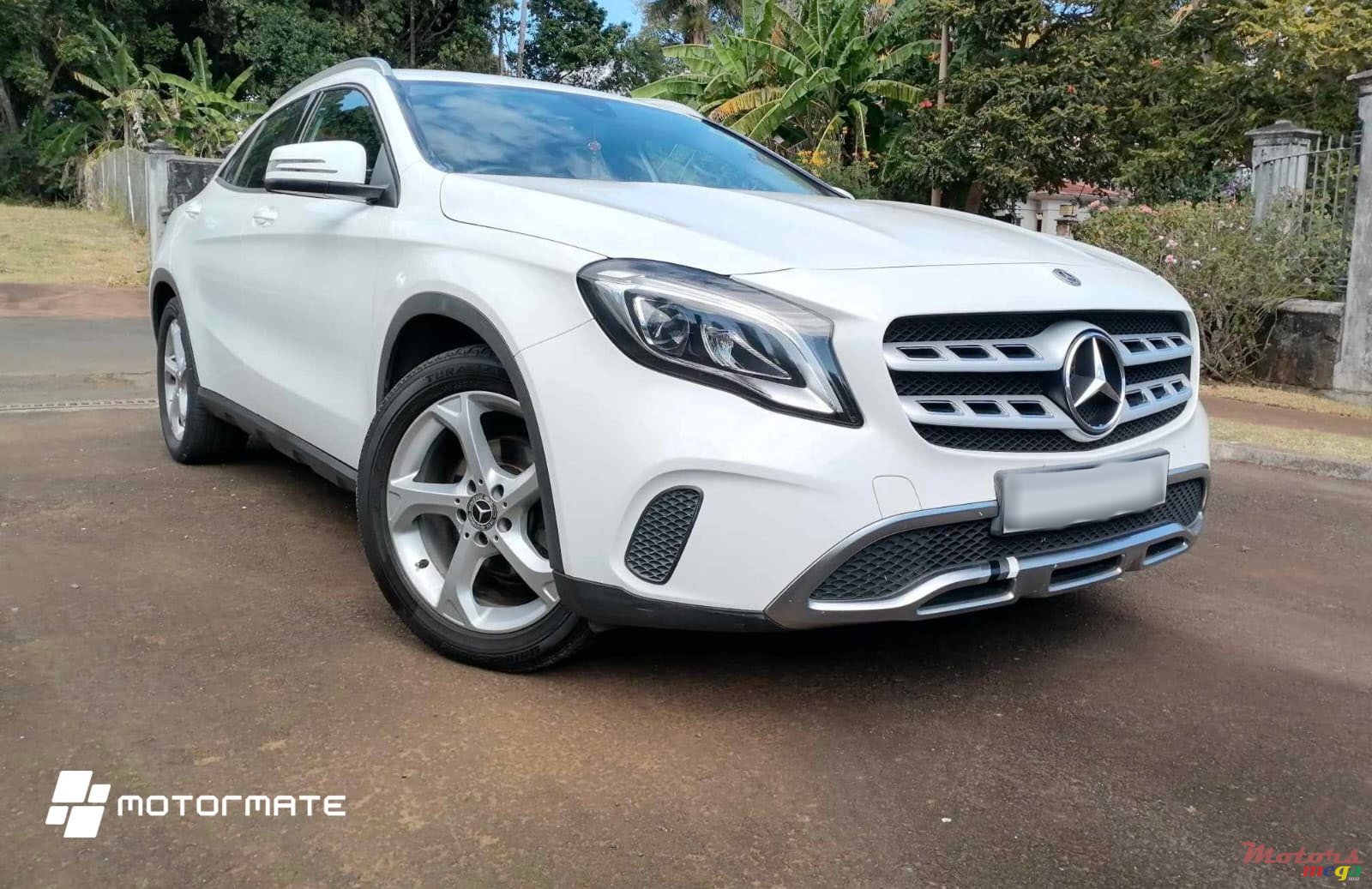 2018' Mercedes-Benz GLB 180 1.6 photo #1