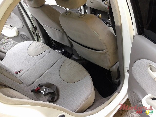 2005' Nissan March March-AK12 Manual photo #4