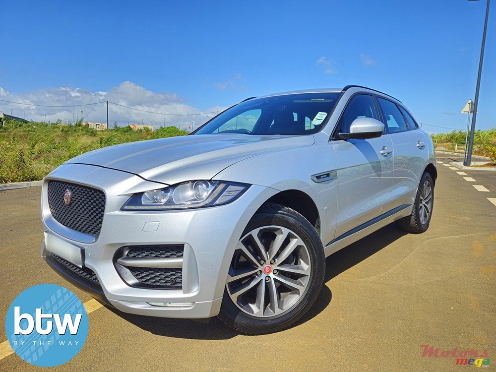 2019' Jaguar F-Pace R-Sport photo #2