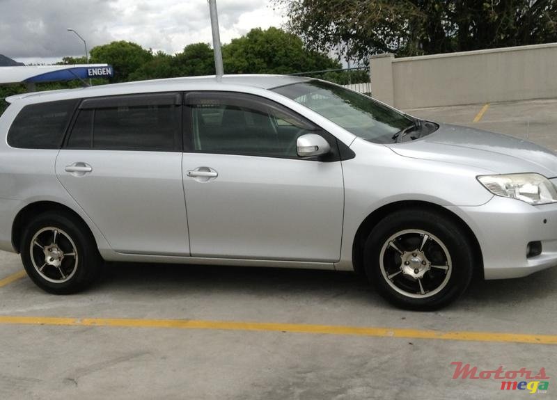 2007' Toyota Fielder photo #4