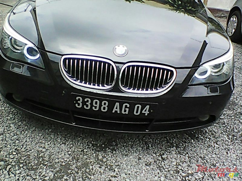 2004' BMW 530 530i photo #2