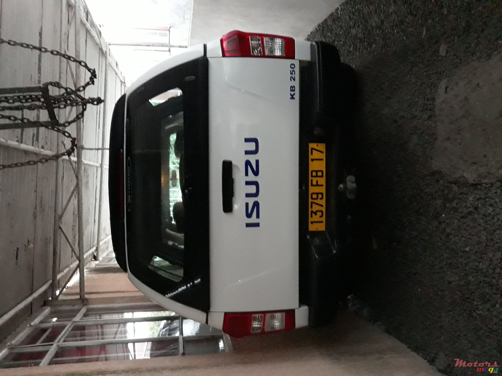 2017' Isuzu KB Series photo #2