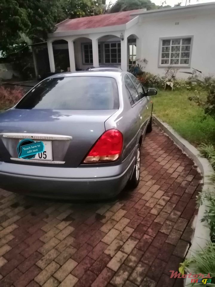2005' Nissan Sunny photo #1