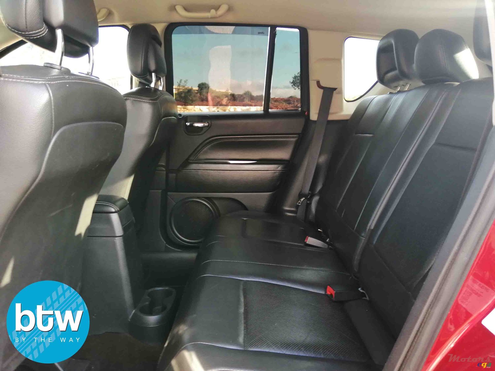 2015' Jeep Compass photo #4