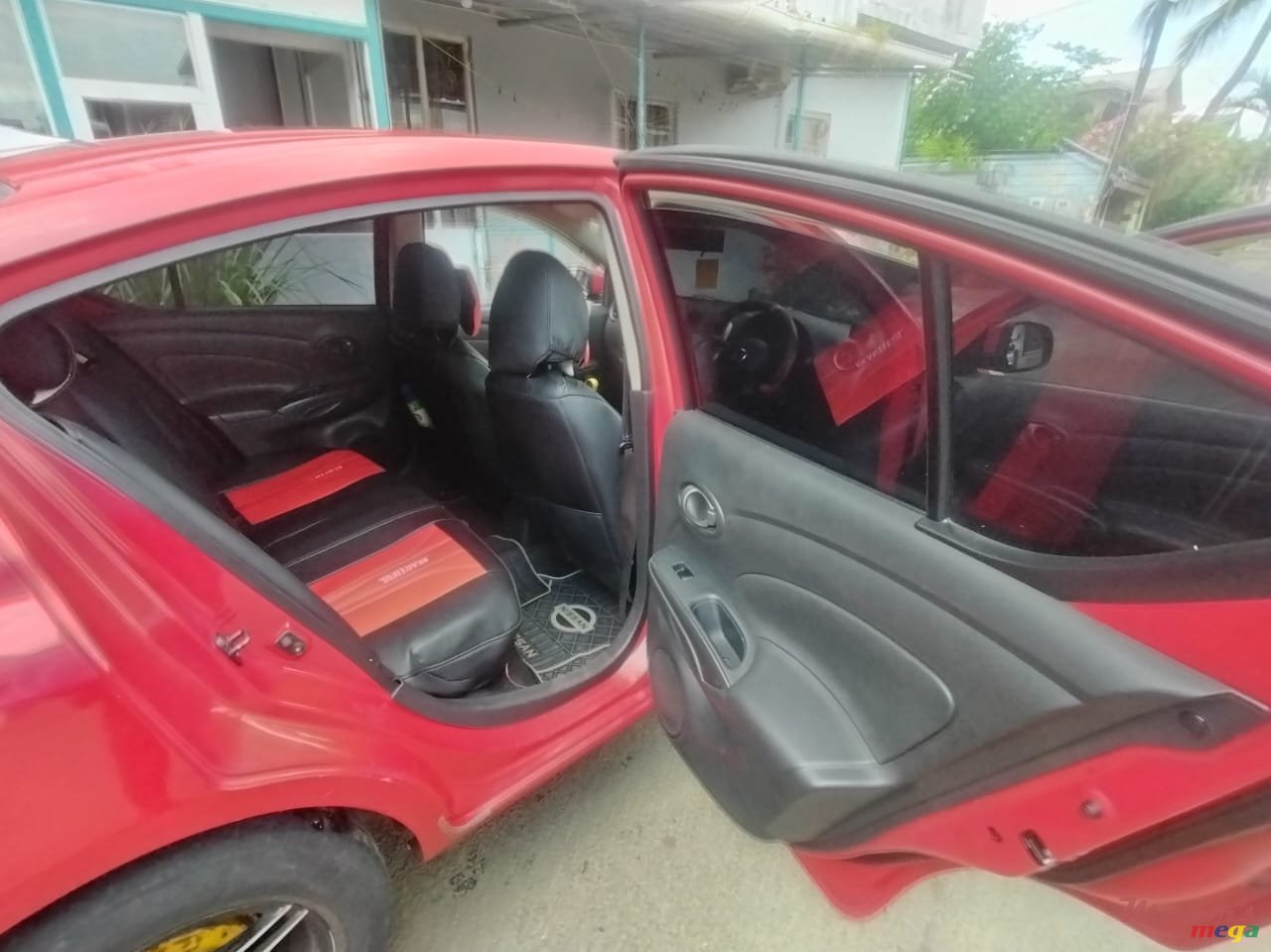 2012' Nissan Almera photo #7