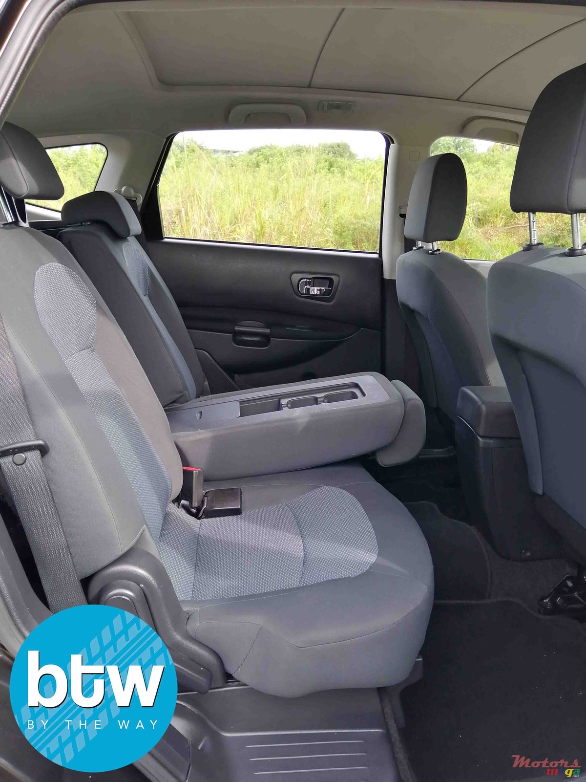 2013' Nissan Qashqai +2 photo #3