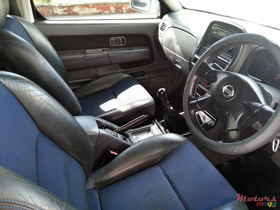 2005' Nissan Hardbody PREDATOR (2X4) 54227164 photo #5