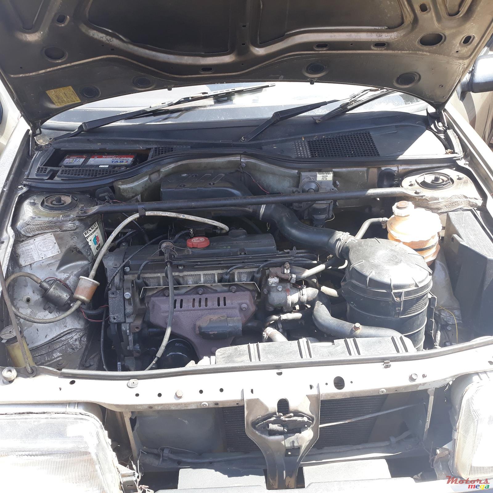 1989' Renault 19 photo #5