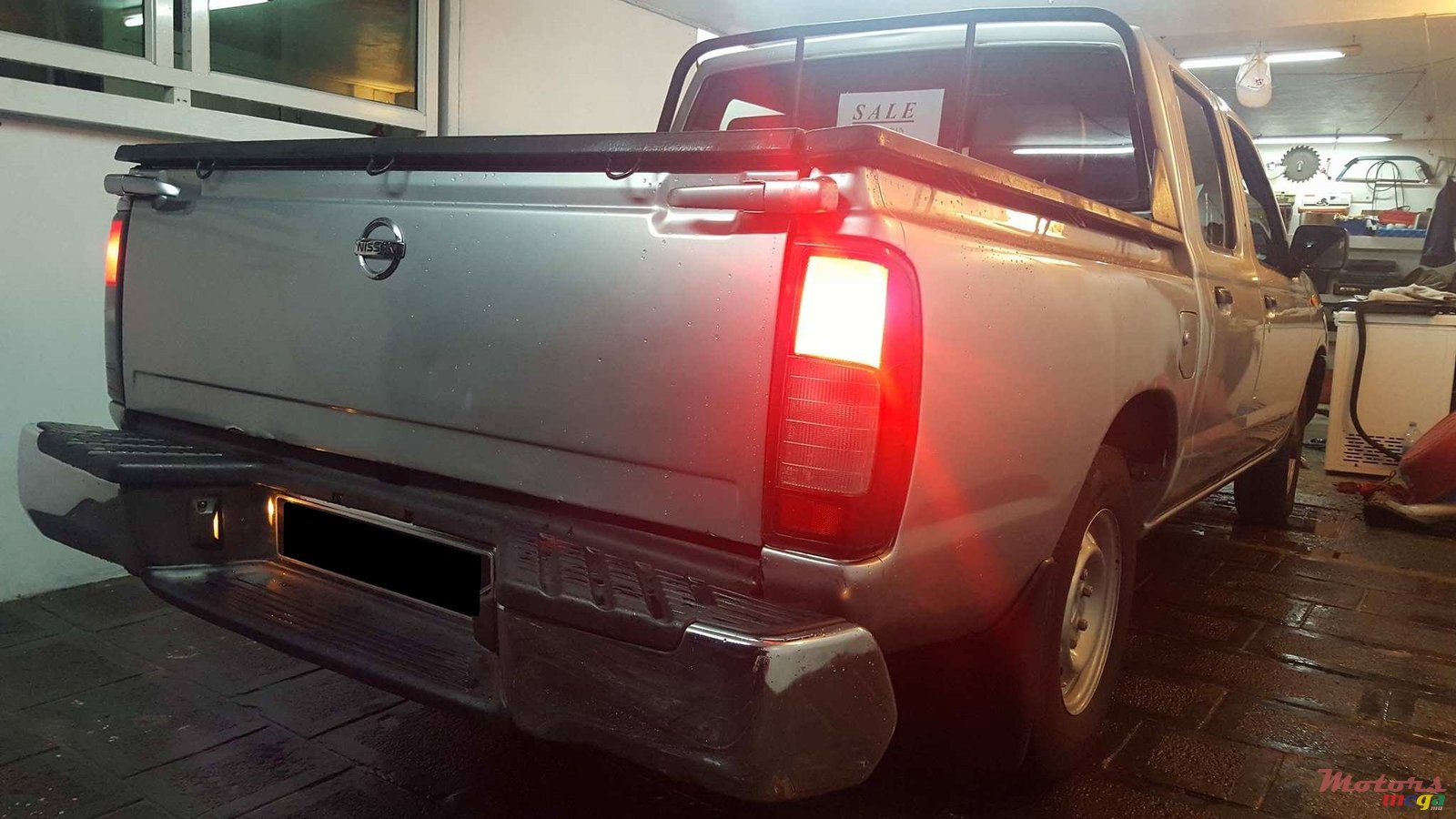 2009' Nissan Navara Double Cab Pick Up (Japan) photo #7