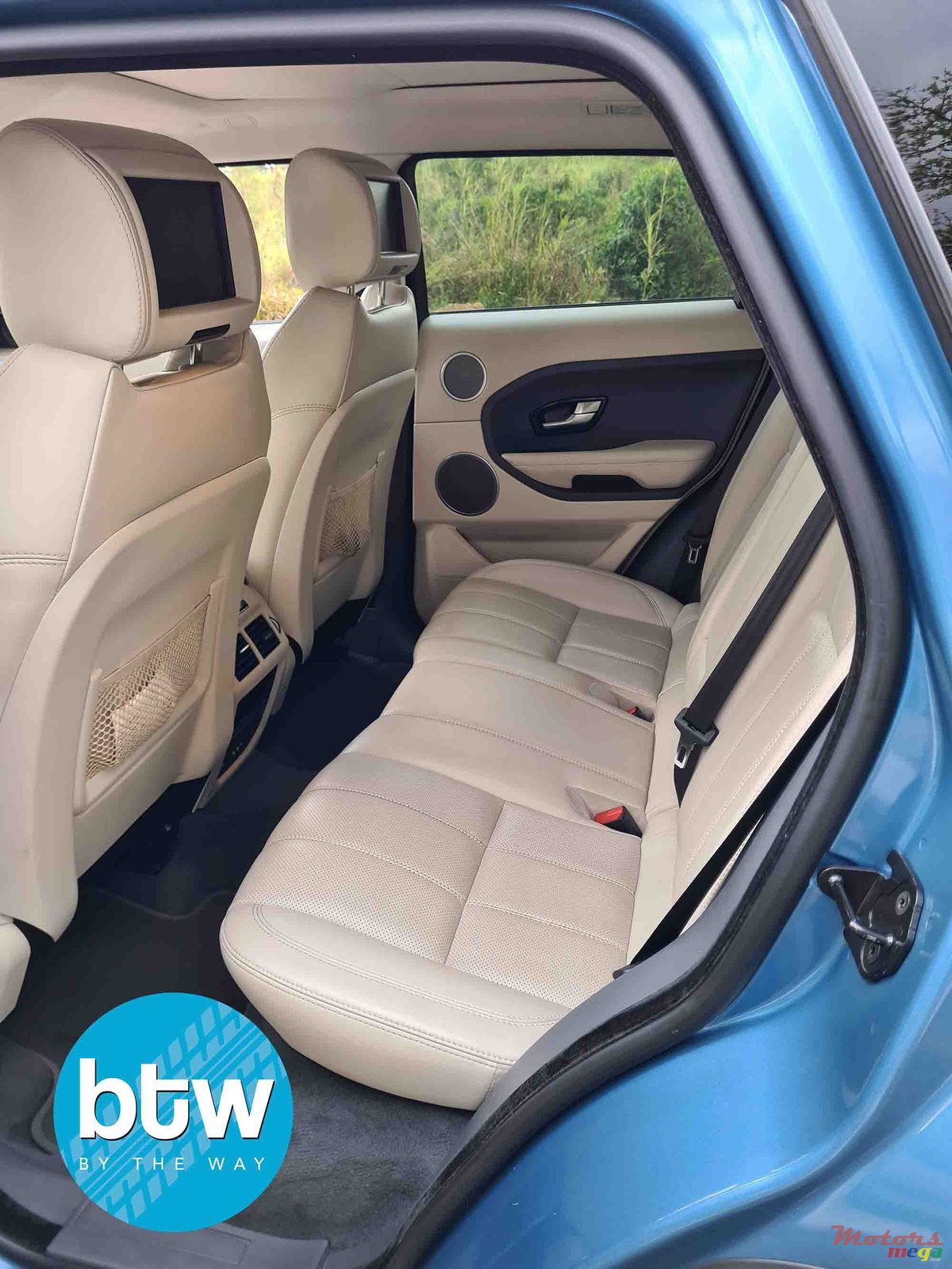 2014' Land Rover Range Rover Evoque photo #4