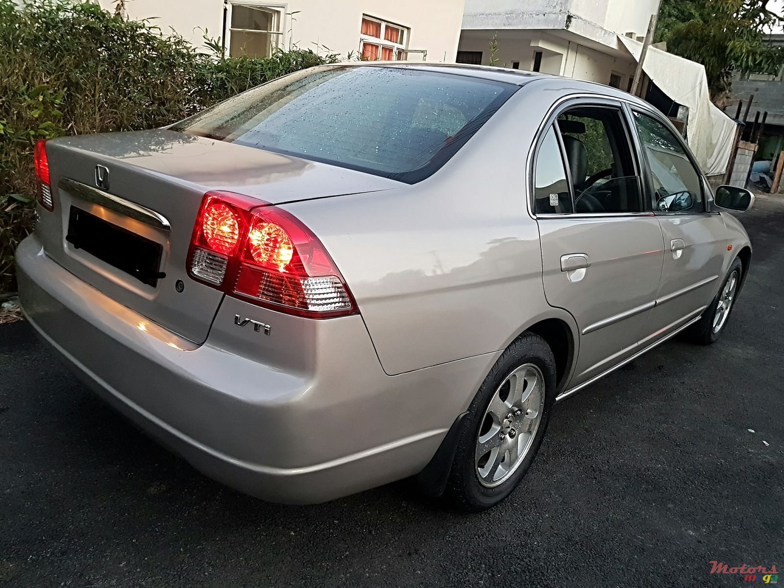 2001' Honda Civic V tec automatic photo #5