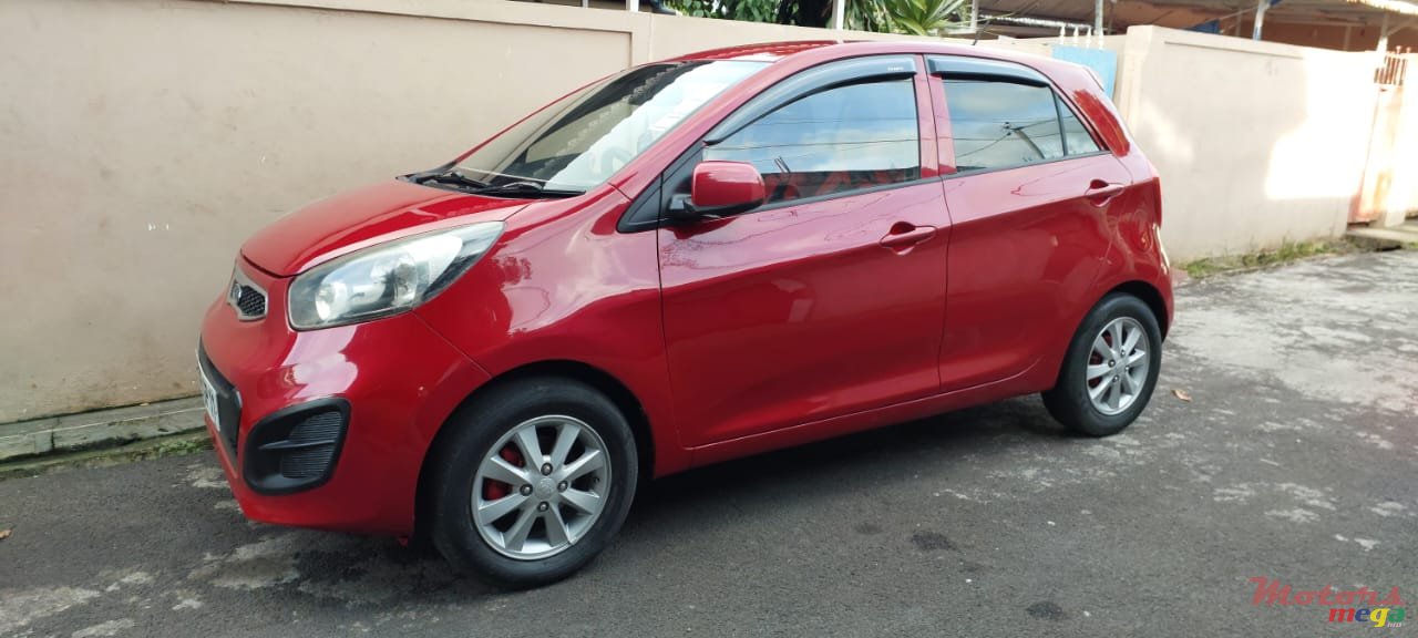 2011' Kia Picanto photo #2