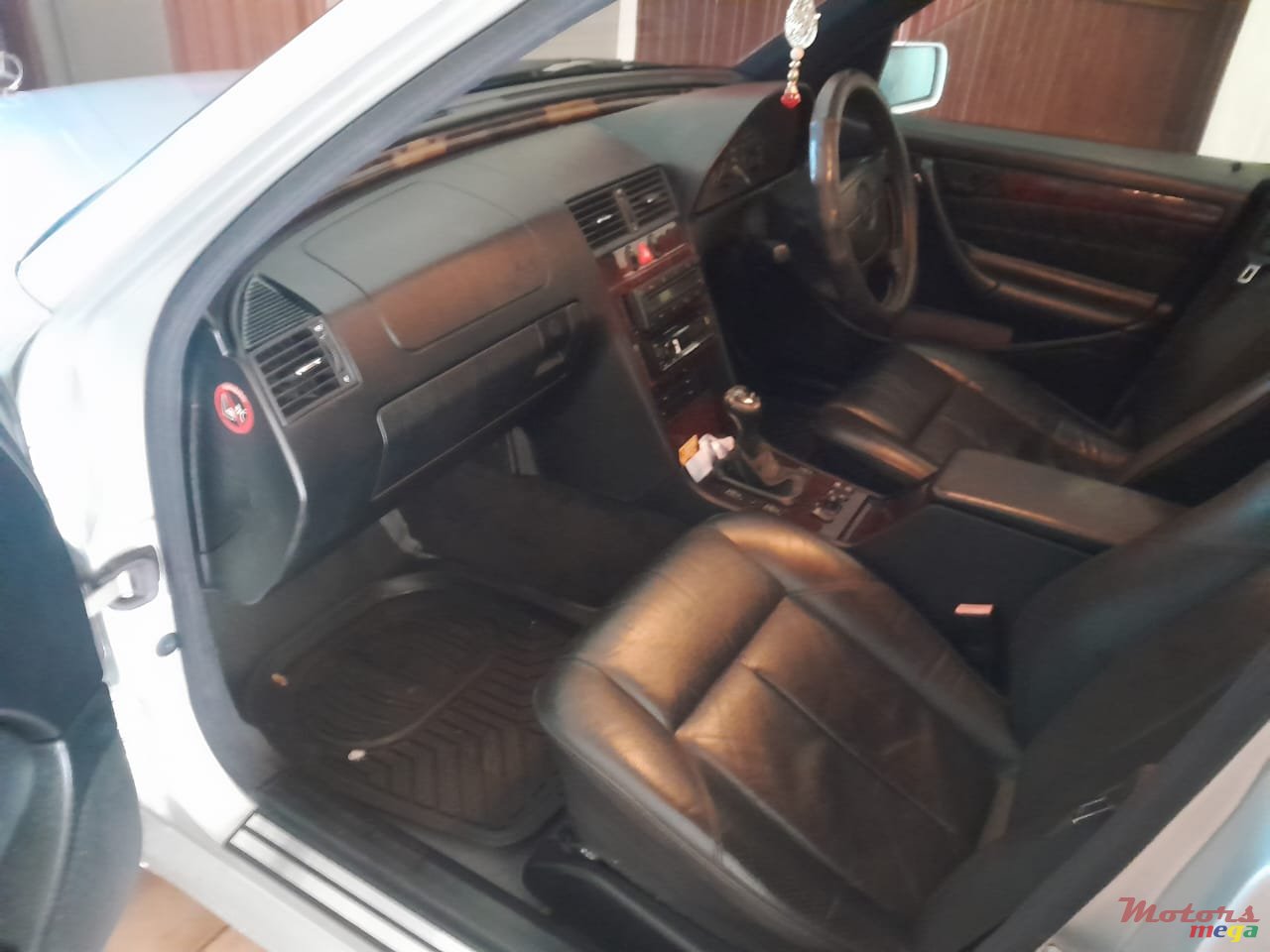 1998' Mercedes-Benz 180 photo #1