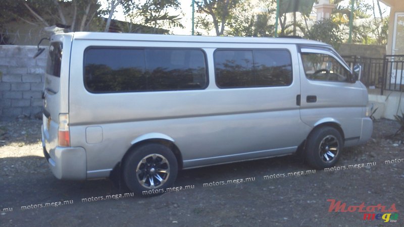 2003' Nissan Urvan photo #1