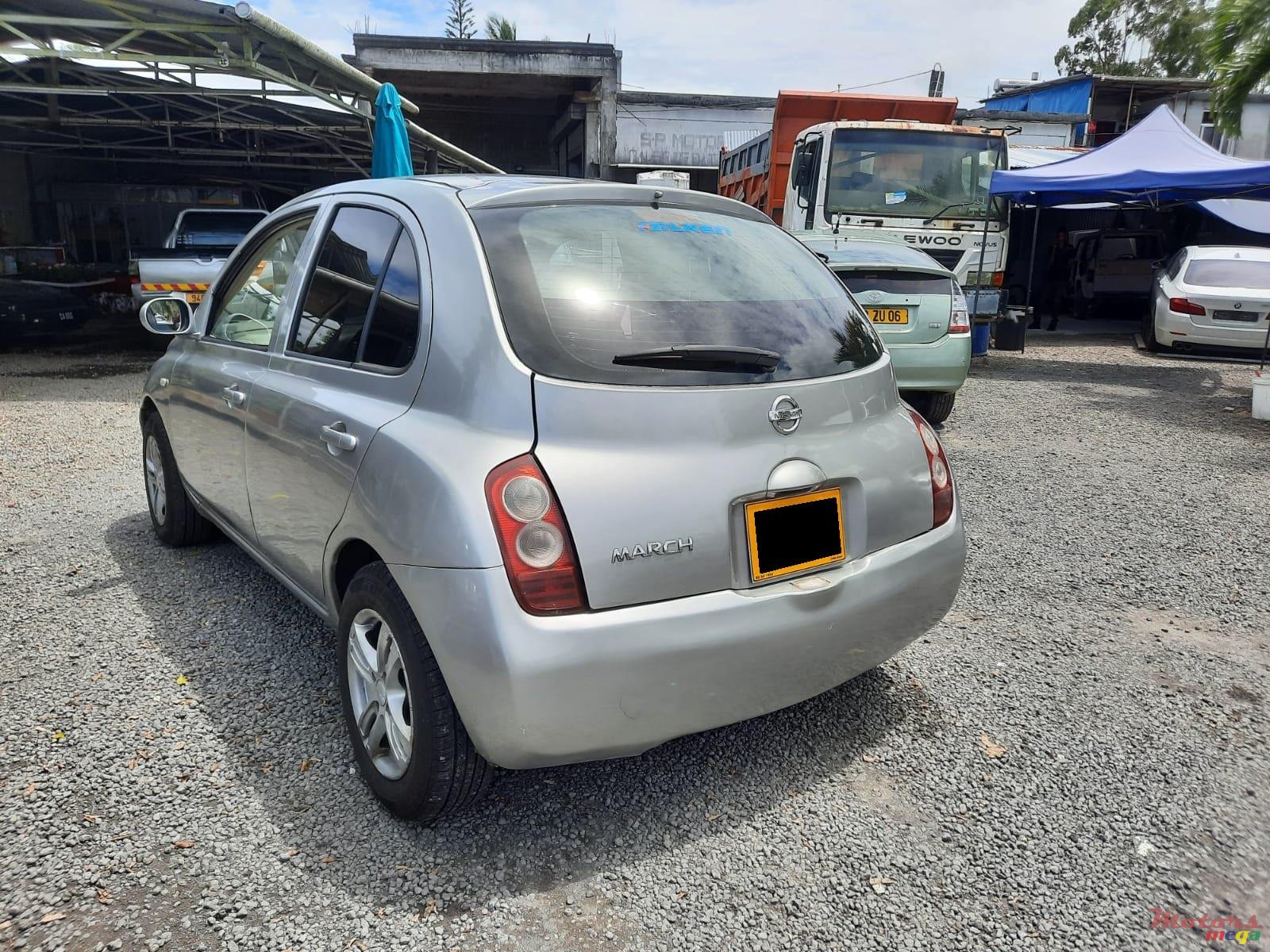 2004' Nissan March photo #5