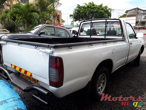 2004' Nissan Single Cab photo #2