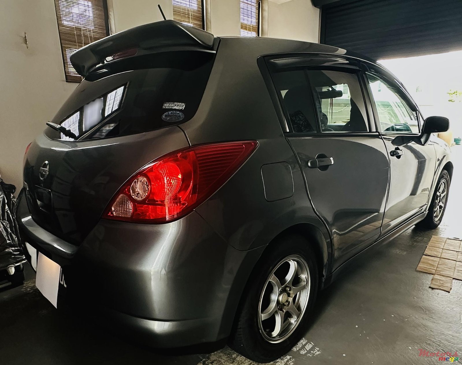 2006' Nissan Tiida photo #2