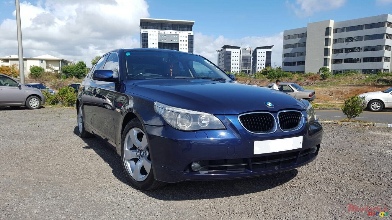 2005' BMW 525 photo #1