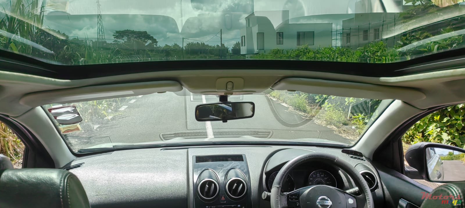 2012' Nissan Qashqai+2 photo #7