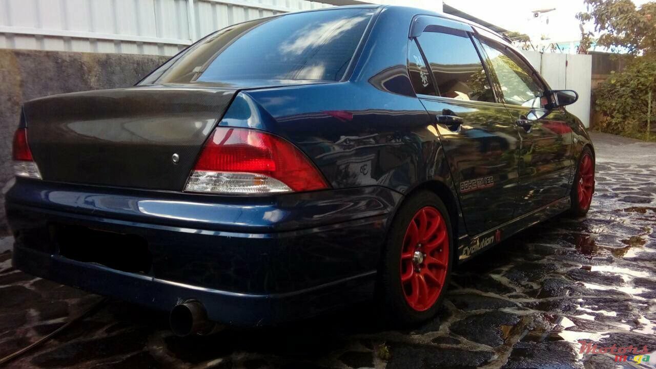 2003' Mitsubishi Lancer photo #5