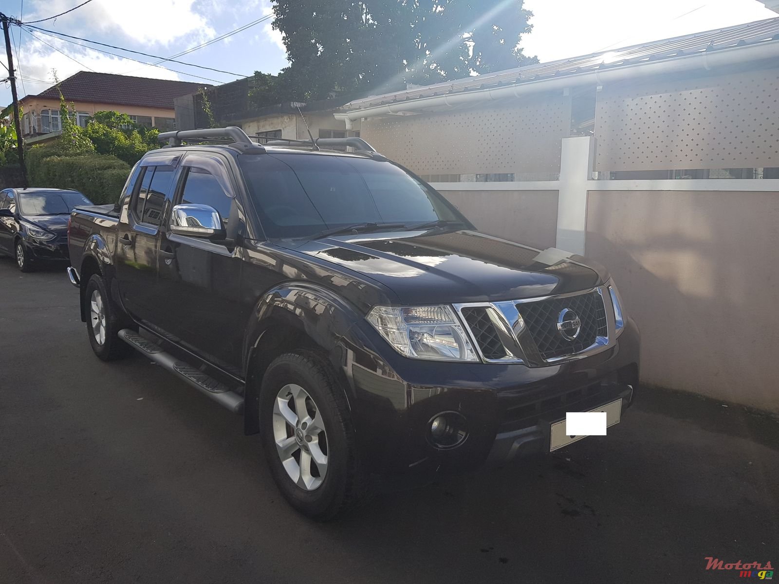 2010' Nissan Navara Navara 4x4 photo #1