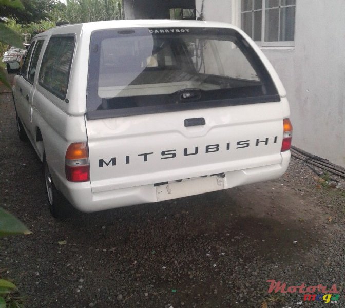 2007' Mitsubishi L 200 photo #2